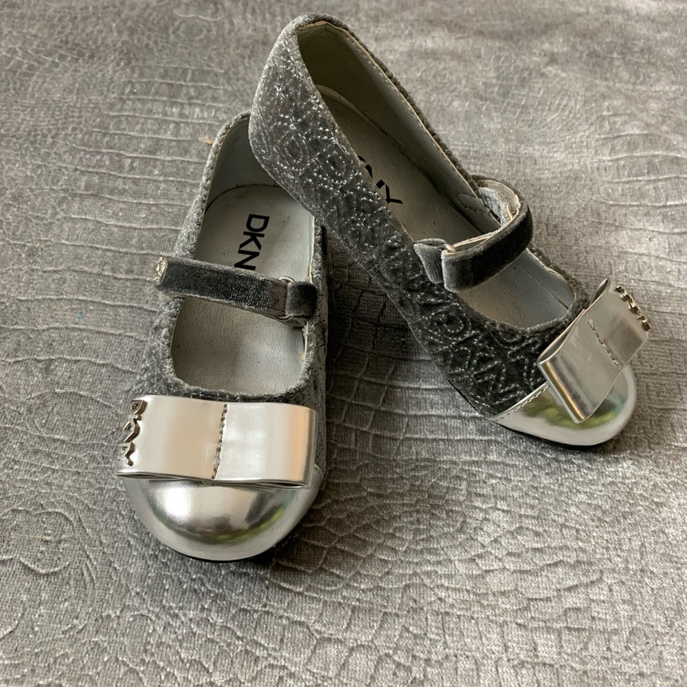 Gorgeous silver/gray mixed DKNY girl shoes